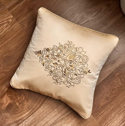 Elégante - Premium Cushion (Golden)